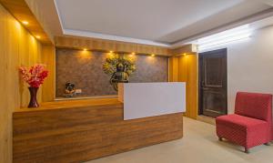 Hall o reception di Itsy Hotels Peak View, 300 Mts From Mall Road