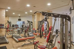 Fitness centrum a/nebo fitness zařízení v ubytování Sandos Benidorm Suites