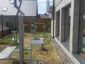 Zdjęcie z galerii obiektu Marina Jastarnia Apartamenty w budynku z Basenem w Jastarni