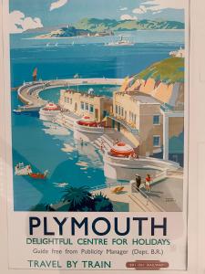 un poster per un centro vacanze per le vacanze di Executive Coach House on the Hoe 2 free parking spaces a Plymouth