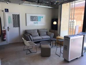 Posezení v ubytování Hostelfly