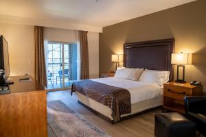 Voodi või voodid majutusasutuse Running Y Ranch Golf & Spa Resort toas