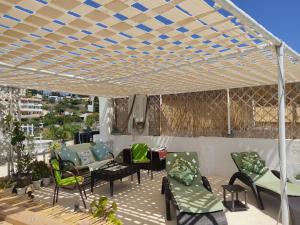 Balkón alebo terasa v ubytovaní Komissa΄s Beach House