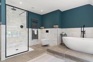 Et badeværelse på Teacher's Cottage + 29 billeder