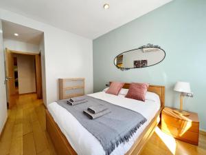 Postel nebo postele na pokoji v ubytování Gracia Village Barcelona