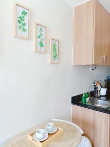 Cucina o angolo cottura di 11F Condo at The Loop Tower Limketkai Center CDO
