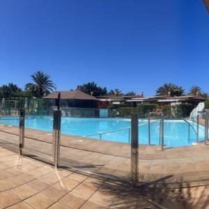 Bazén v ubytování Bungalow Verdemar Maspalomas nebo v jeho okolí