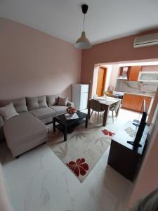 Galeriebild der Unterkunft OLGAS no2 HOUSE in Poligiros