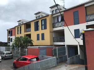Budynek, w którym mieści się apartament