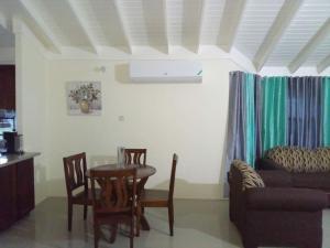 Area soggiorno di Ocean View Get Away