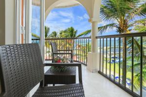 Balkón nebo terasa v ubytování SunBreeze Suites
