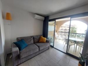 Posedenie v ubytovaní CASA MORENA - vue mer