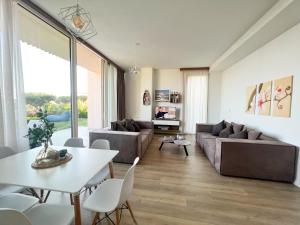 Billede fra billedgalleriet på 3E_Apartment_Palase / Villa 149/2 i Palasë