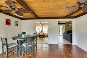 Fotografie z fotogalerie ubytování Sprawling California Ranch House with Courtyard! v destinaci Temecula