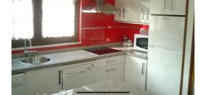 Dapur atau dapur kecil di Casa de turismo rural San Martín de valdetuejar +12 gambar