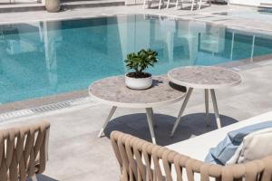 The swimming pool at or close to Sole Mare