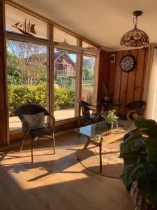 Φωτογραφία από το άλμπουμ του Hermosa Cábaña algarrobo a pasos de la playa σε Algarrobo