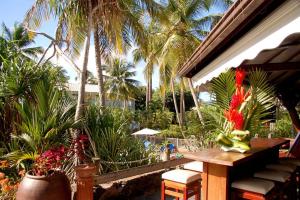 Giardino di STUDIO FONCTIONNEL dans HOTEL CARAYOU SPA PISCINES