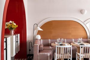Posezení v ubytování Regina Experimental Biarritz