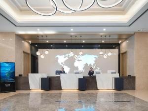 Zona business o sala conferenze di Kyriad Hotel Baoying Jinyuan Square High-speed Railway Station