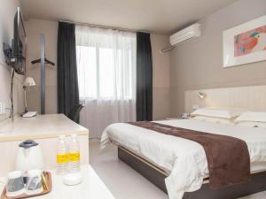 Photo de la galerie de l'établissement Jinjiang Inn Zhenjiang Suzhou University Suning Plaza, à Zhenjiang