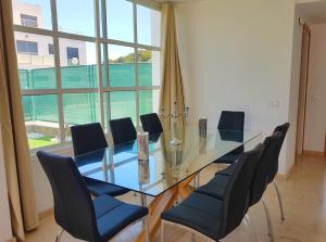 Posedenie v ubytovaní Ferienhaus in Can Picafort, nahe Playa de Muro, 4 x Schlafzimmer mit Bad