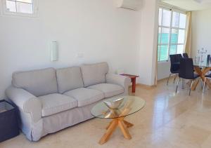 Posedenie v ubytovaní Ferienhaus in Can Picafort, nahe Playa de Muro, 4 x Schlafzimmer mit Bad