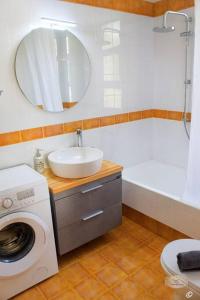 Ένα μπάνιο στο Mare Loft