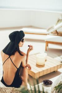 Goście zatrzymujący się w obiekcie Cala Lanuza Suites