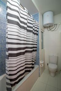 Un baño de Modern APT in the heart of Maltese nightlife 14 fotos más