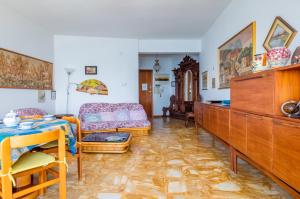 Billede fra billedgalleriet på Blumele Lovely Sea View Apartment i Deiva Marina