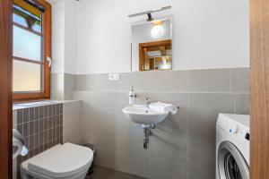 Koupelna v ubytování Apartmány v Říčkách - Apartmány V Klidu a V Pohodě + 12 fotografií