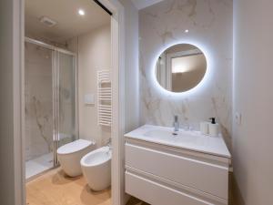 Ванная комната в I Host Apartment - Ranzoni 2 +17 фотографий