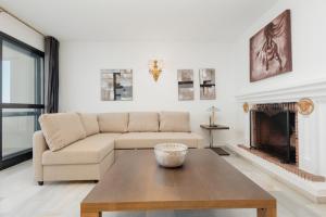 Posedenie v ubytovaní Penthouse in Puerto Banus with sea and marina views