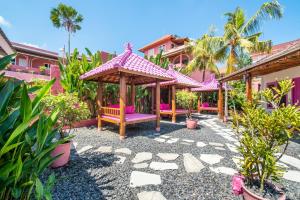 Zahrada ubytování PinkCoco Uluwatu - Constant Surprises & for Cool Adults Only