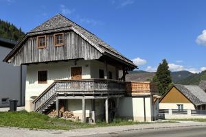 Budova, v ktorej sa dovolenkový dom nachádza