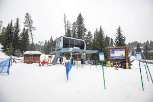 Riverbend Snowflake Run Condo - At Snowflake Lift v zimě
