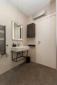 Et tv og/eller underholdning på Garden Palace - Dorothy Supreme Apartment