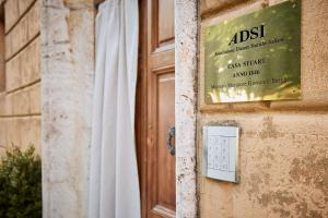 Certifikát, ocenenie alebo iný dokument vystavený v ubytovaní Residenza Stuart - Red - Dimora Storica