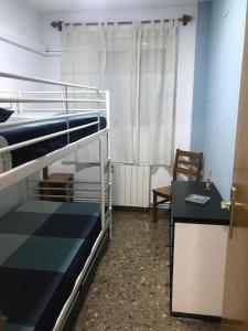 Postel nebo postele na pokoji v ubytování Apartamento cómodo y espacioso con parking