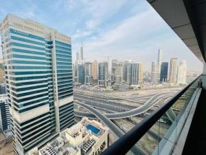 Fotografie z fotogalerie ubytování Lovely 2 BR flat in Dubai Marina v Dubaji