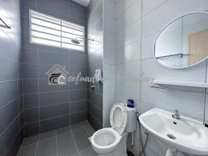 Koupelna v ubytování Jitra 4-Bedroom Home 10 pax Wifi Netflix
