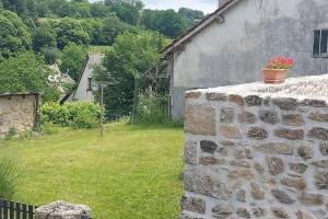 Κήπος έξω από το Maison la Taissotine