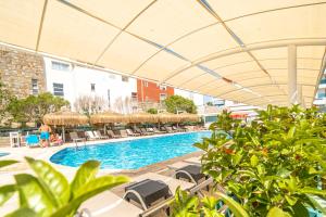 The swimming pool at or close to Tiana Beach Resort