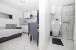 Gallery image of Dusica apartments in Tribunj +25 photos