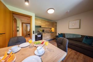 Dapur atau dapur kecil di Appartements Fürstauer, JOKERCARD INCLUDED