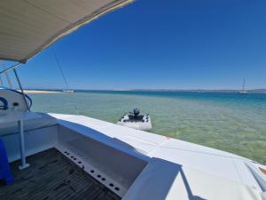 Gallery image of Barco Casa Catamarã Sleepandboat in Faro