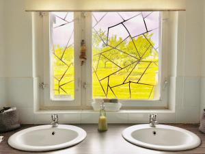Hajnal Apartman Szigetvár的一间浴室