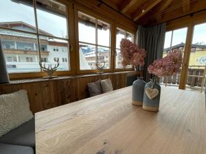 Fotografie z fotogalerie ubytování Appartements Lorenzoni, Cafe Konditorei Helmut Lorenzoni v destinaci Kirchberg in Tirol