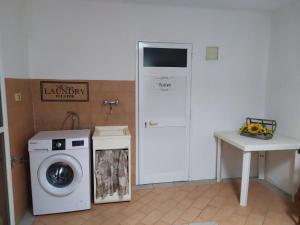 A kitchen or kitchenette at Casa Stella